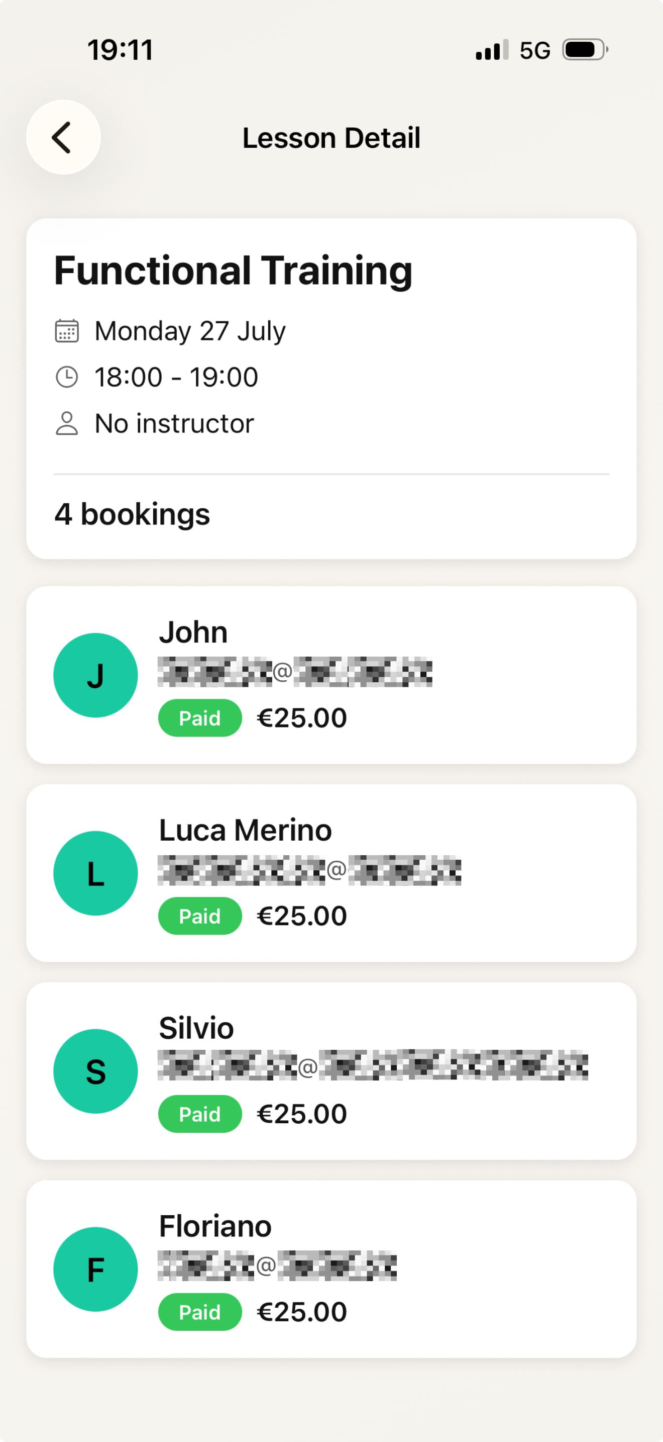 FlexDropin app: class detail with list of bookings and payment status